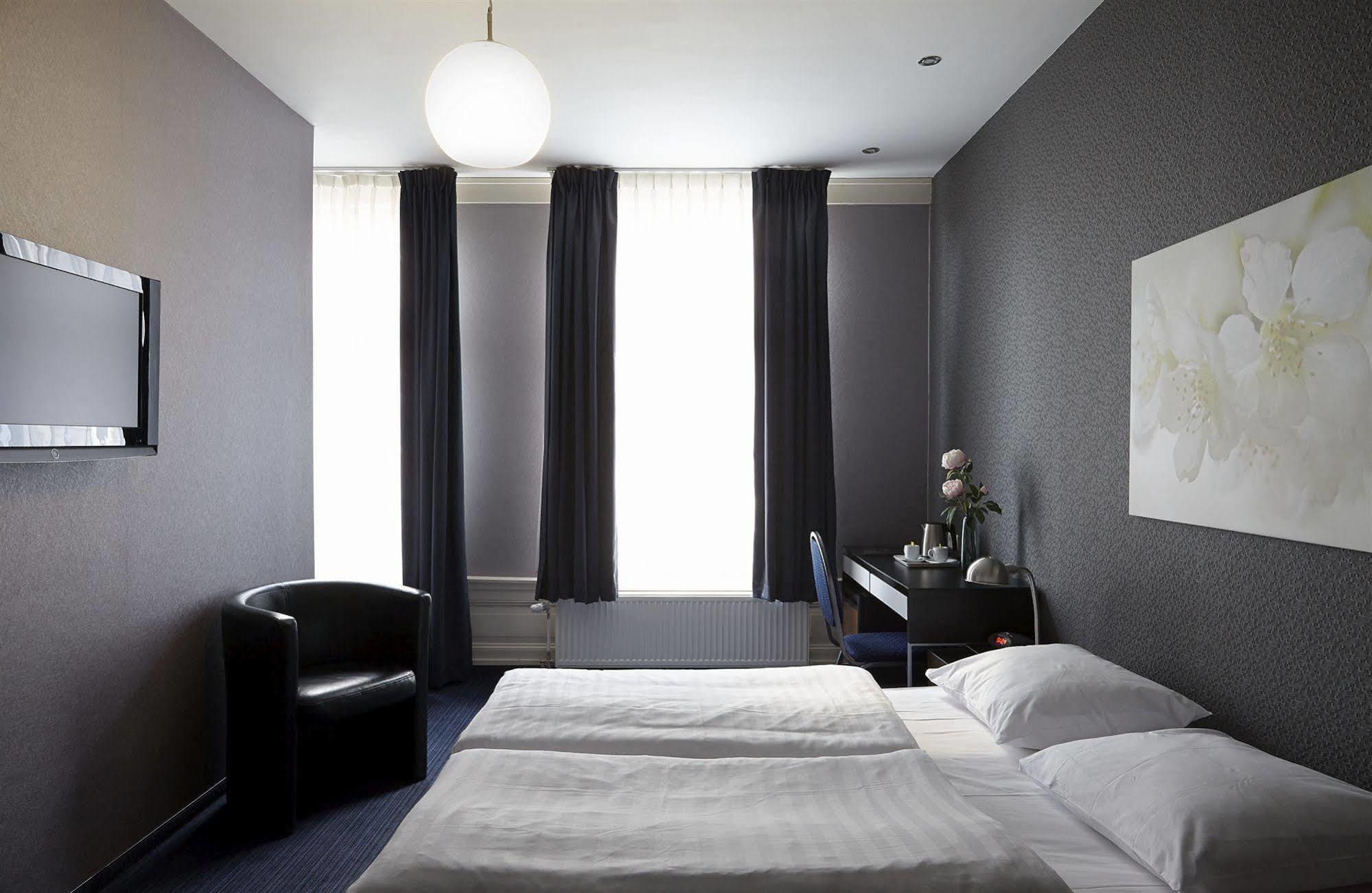 Hotel D'Amsterdam Leidsesquare Bagian luar foto